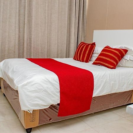 R Executive Apartments هراري المظهر الخارجي الصورة