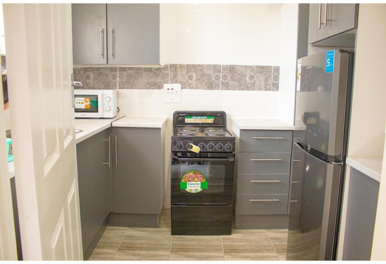 R Executive Apartments هراري المظهر الخارجي الصورة