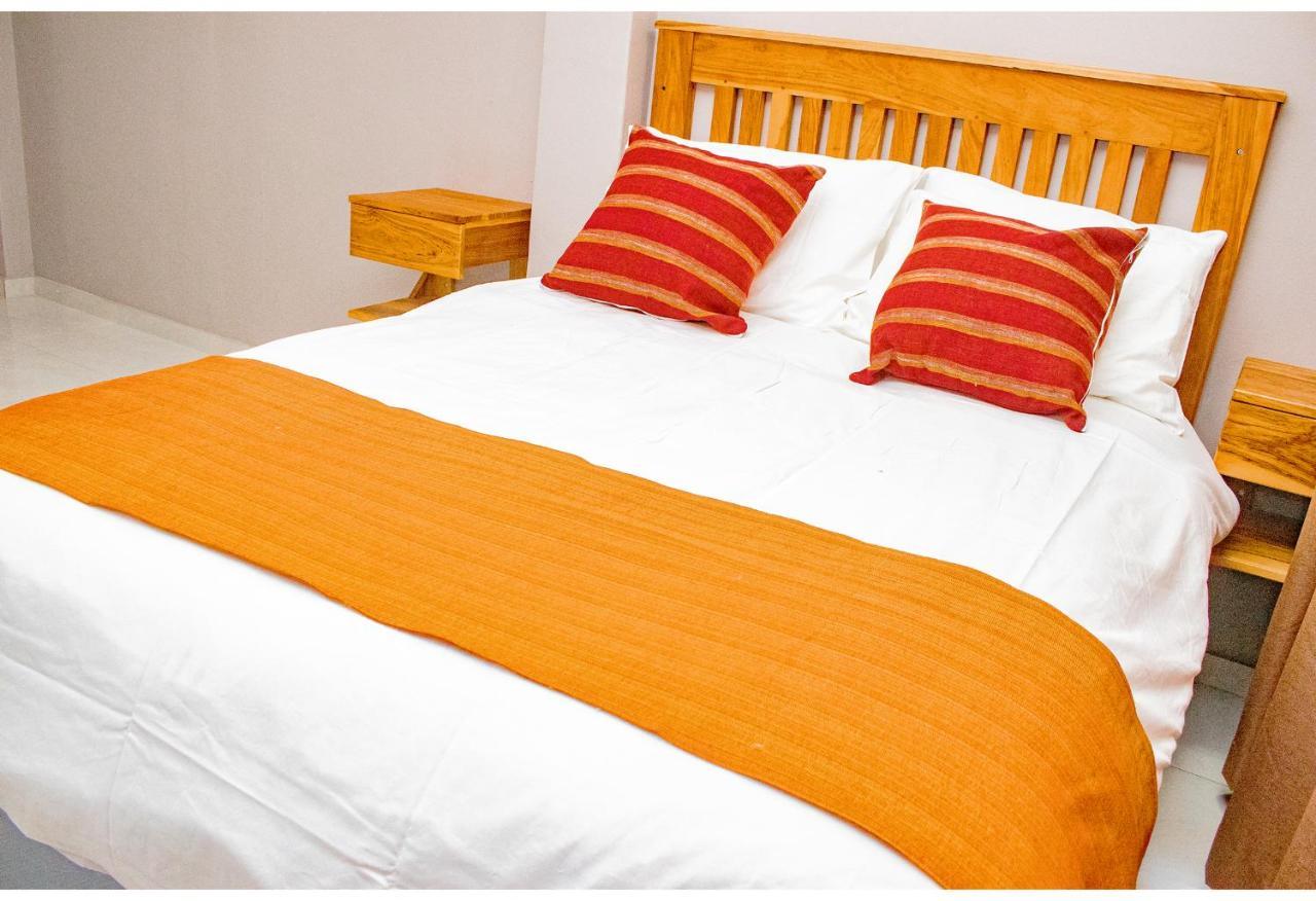 R Executive Apartments هراري المظهر الخارجي الصورة