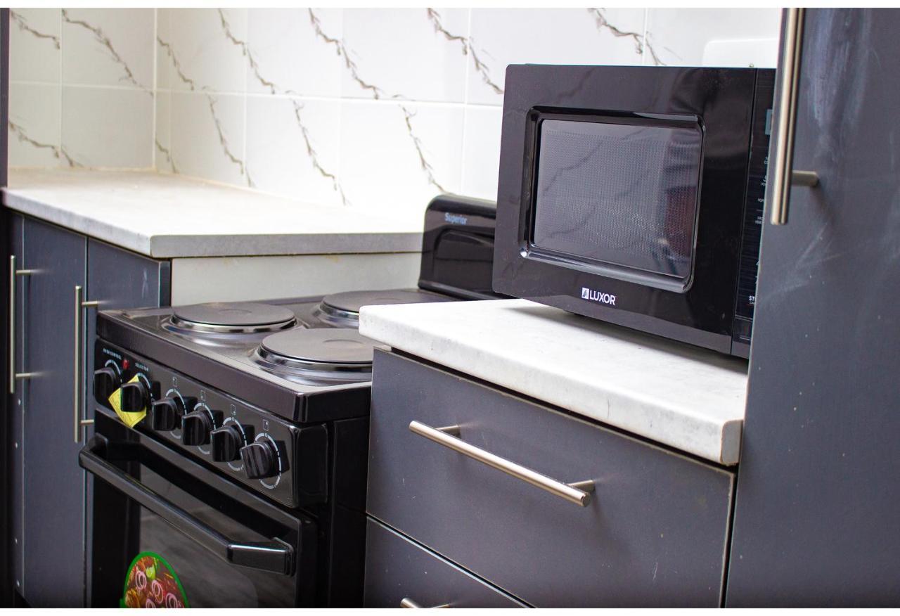 R Executive Apartments هراري المظهر الخارجي الصورة