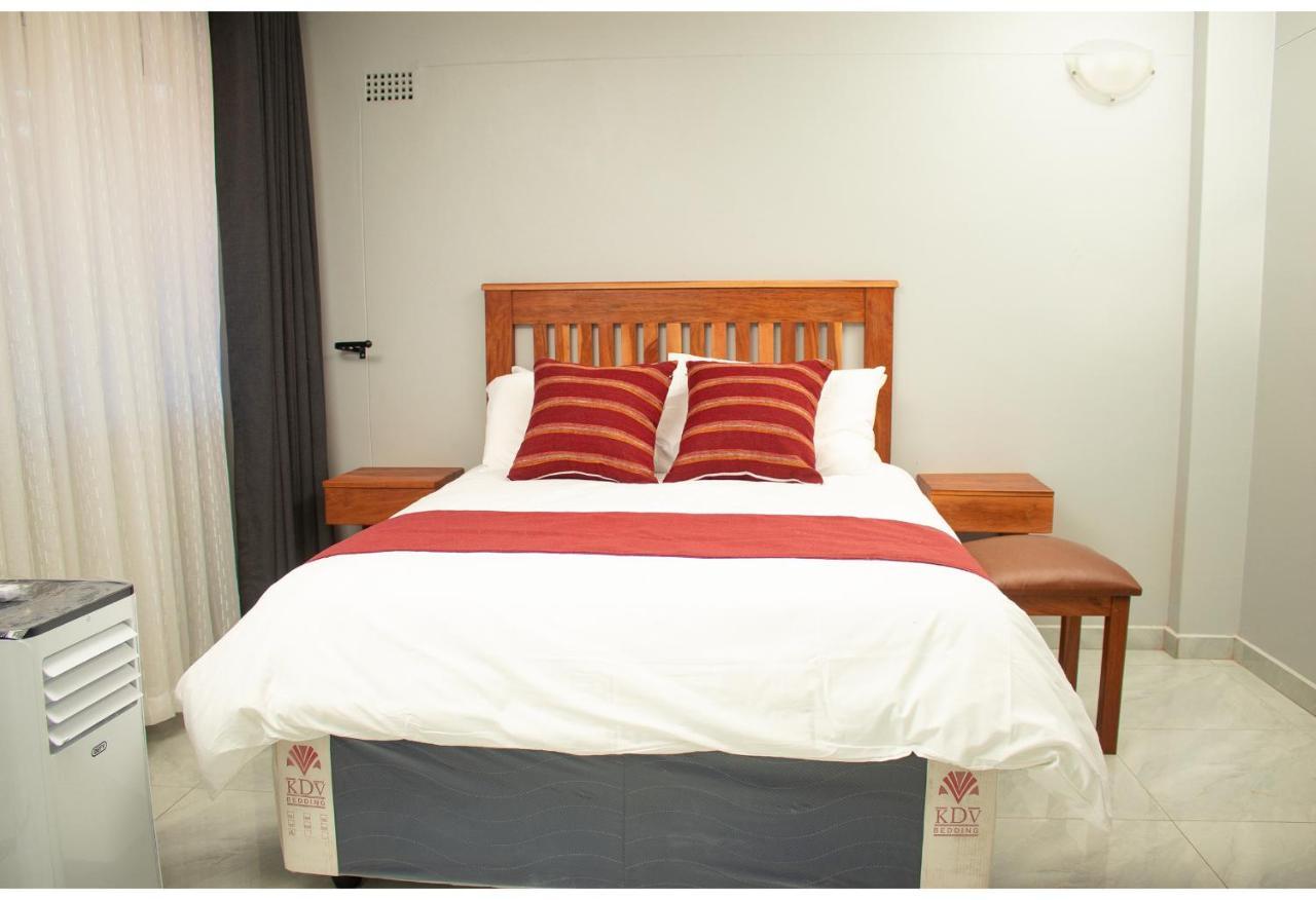 R Executive Apartments هراري المظهر الخارجي الصورة