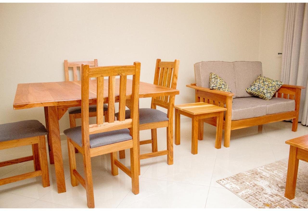 R Executive Apartments هراري المظهر الخارجي الصورة